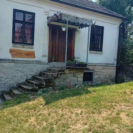 דירות Country House Pivnica Milic Rogljevo מראה חיצוני תמונה
